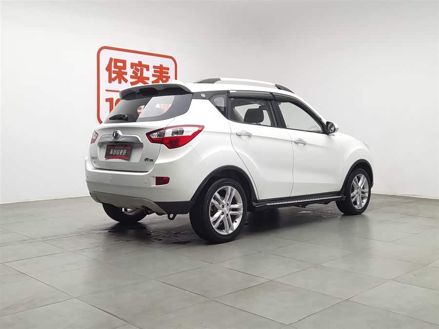 Changan CS35 2016 car image #3