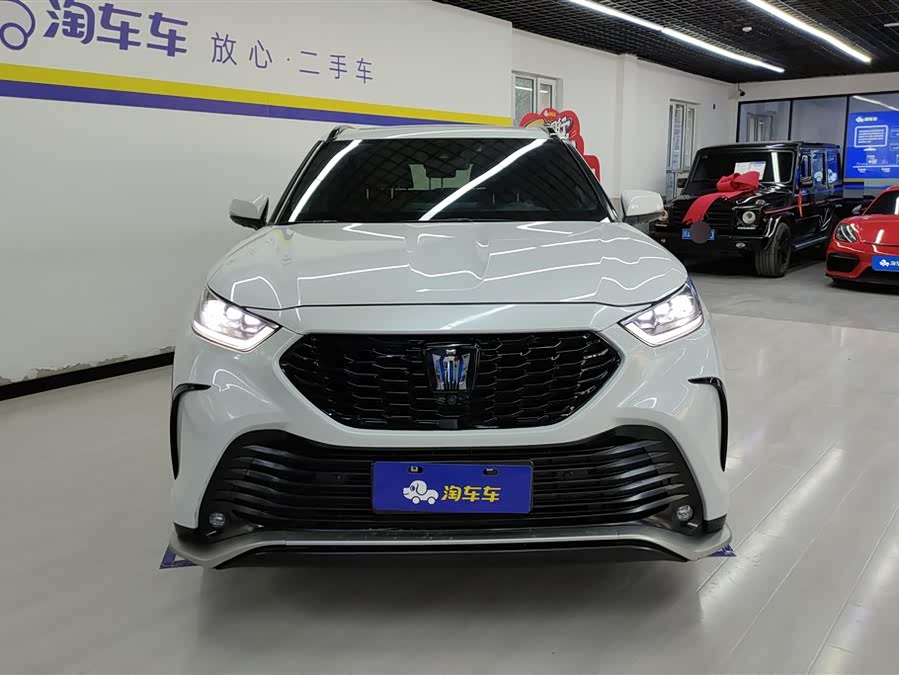 Toyota Crown Kluger 2022 car image #3