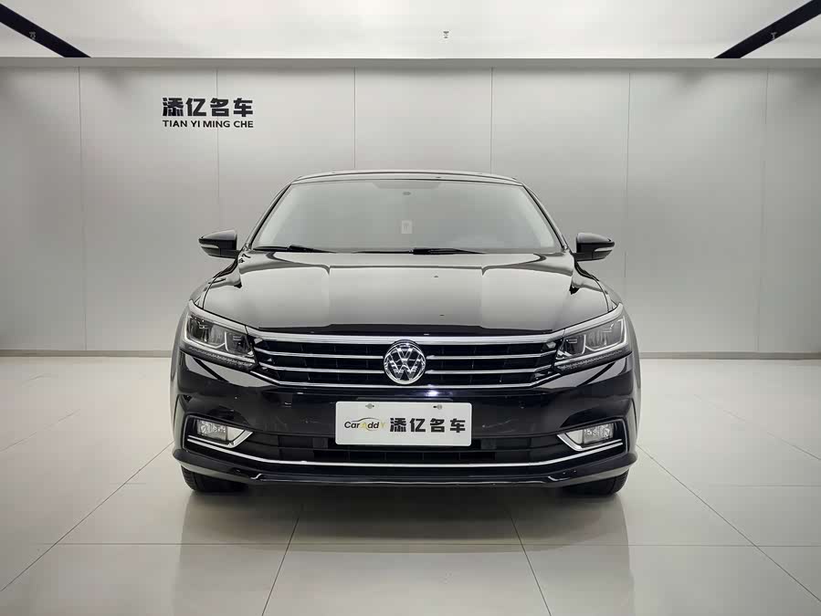 Volkswagen 2018 car image #3