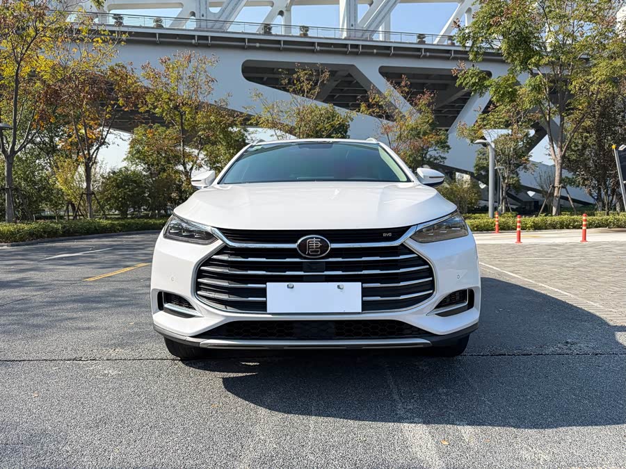 BYD Tang 2019 car image #3