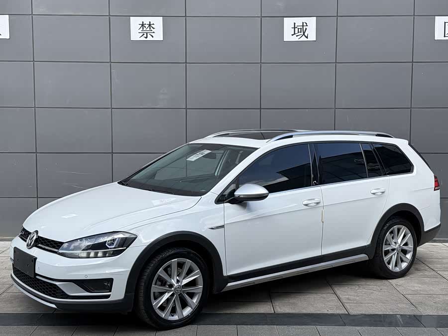 Volkswagen Golf (Imported) 2019 imagem de carro #3