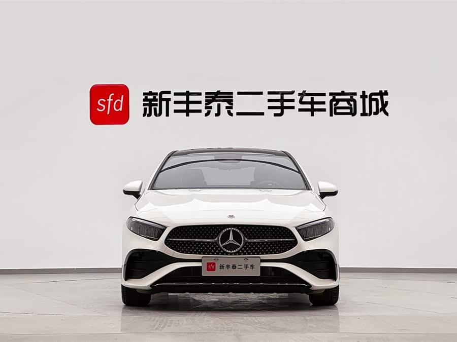 Mercedes-Benz A Class 2024 immagine di auto #3