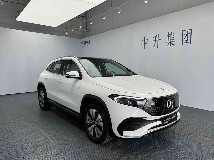 Mercedes-Benz EQA Class 2025 صورة سيارة #3