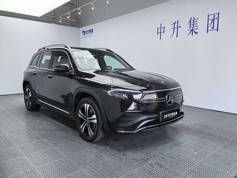 Mercedes-Benz EQB Class 2024 car image #3