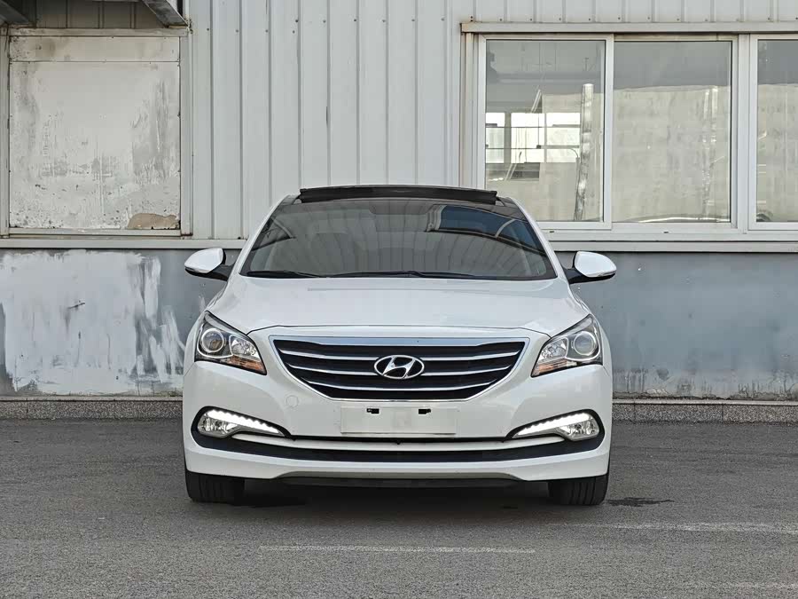 Hyundai Mistra 2014 #3 Hyundai Mistra 2014 car image #3