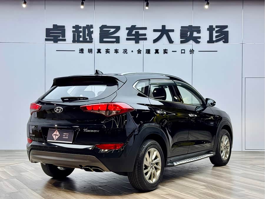 Hyundai Tucson 2016 car image #3