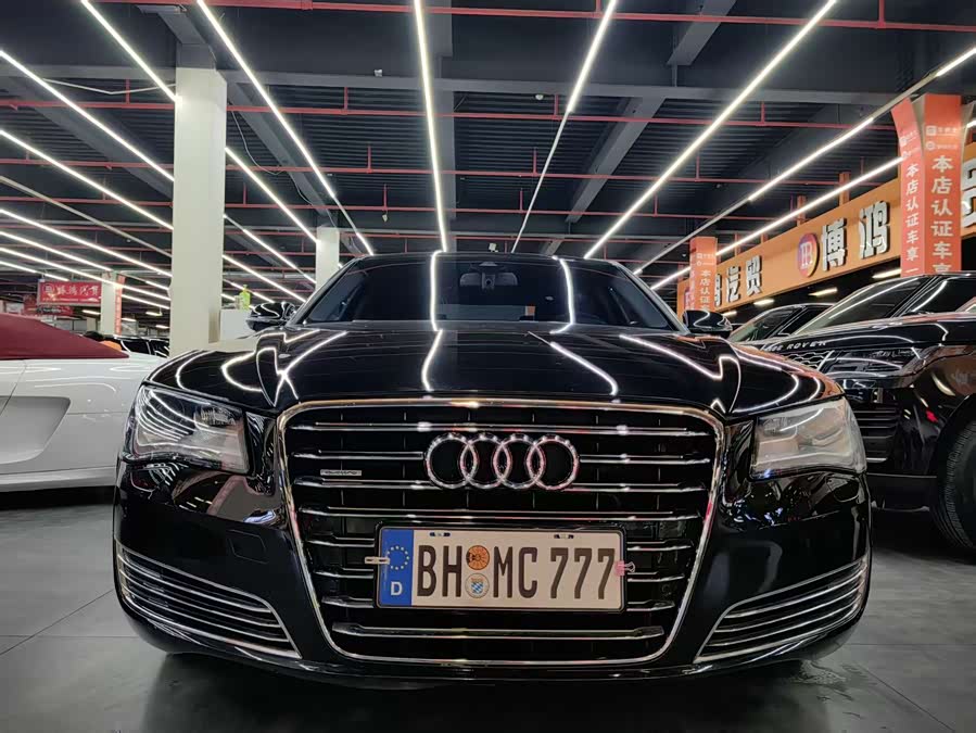 Audi A8 2014 car image #3