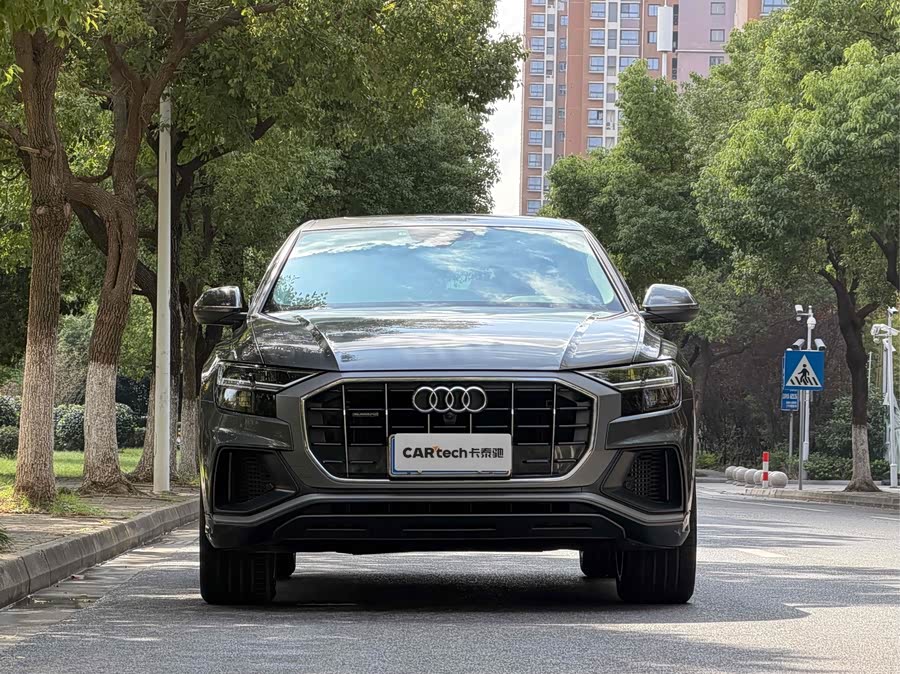 Audi Q8 2020 car image #3