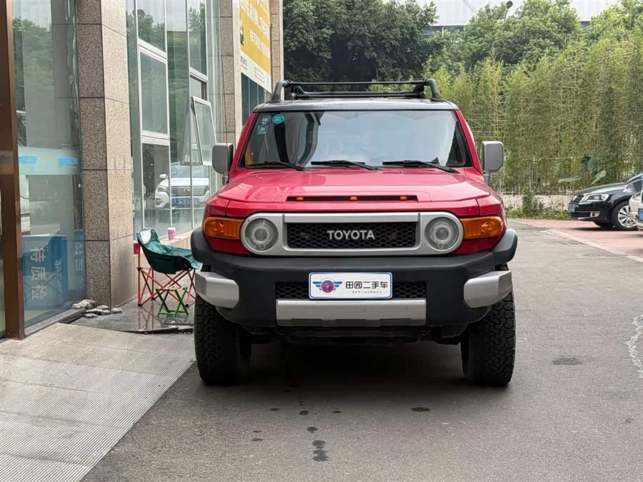 Toyota FJ Cruiser 2012 car image #3