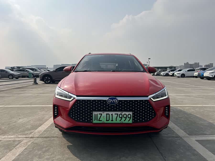 BYD e2 2019 изображение автомобиля #3