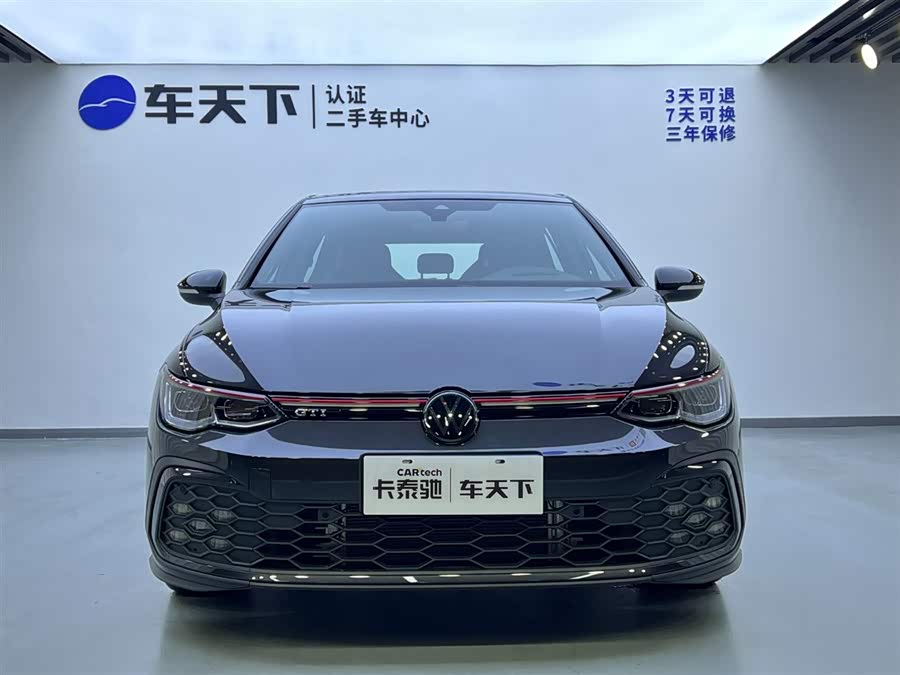 Volkswagen GolfGTI 2025 car image #3