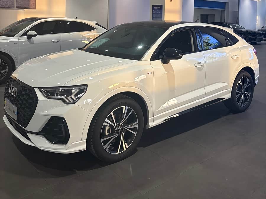 Audi Q3 Sportback 2022 #3 Audi Q3 Sportback 2022 car image #3