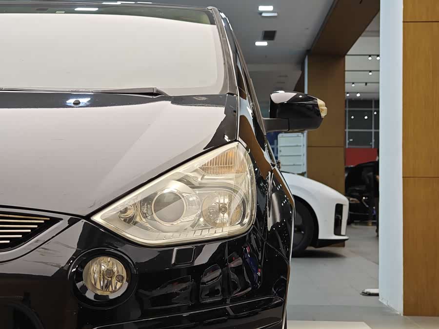 Ford S-MAX 2012 #3 Ford S-MAX 2012 car image #3