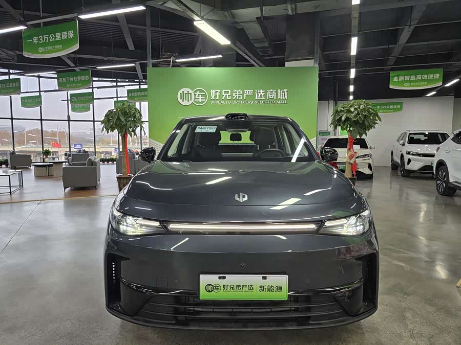 零跑汽车 零跑C10 2025 汽车图片 #3