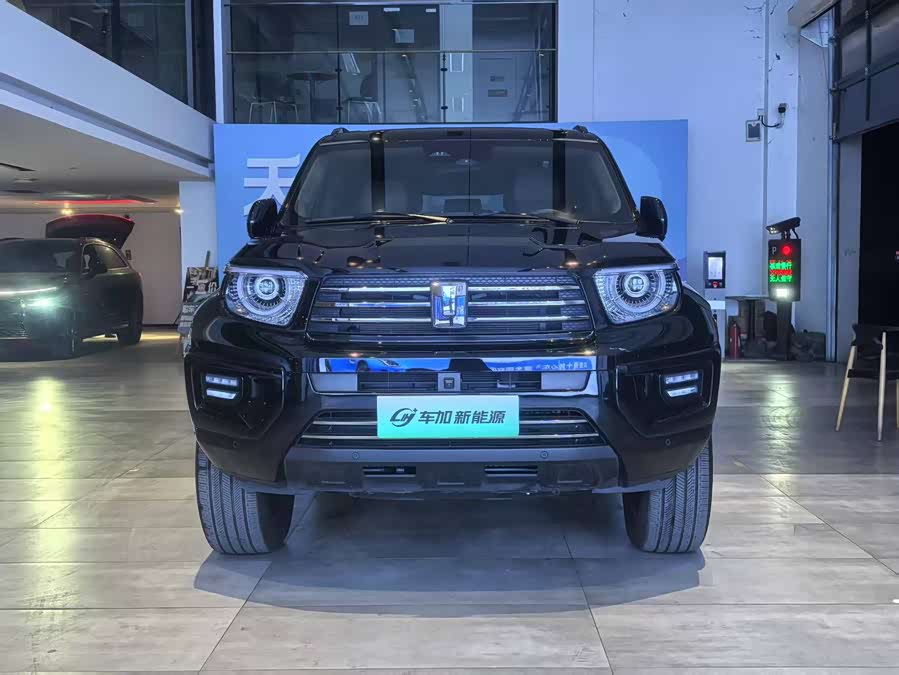 Tank 700 New Energy 2025 صورة سيارة #3