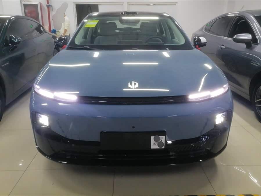 零跑汽车 零跑B01 2025 汽车图片 #3