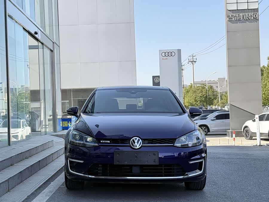 Volkswagen Golf Pure Electric 2020 #3 Volkswagen Golf Pure Electric 2020 car image #3