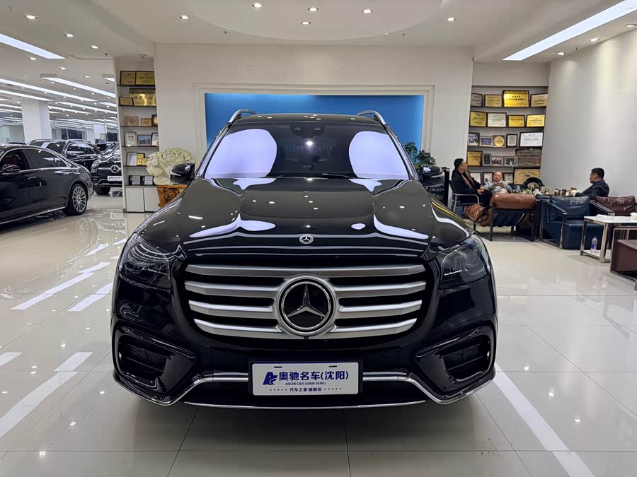 Mercedes-Benz GLS Class 2024 car image #3