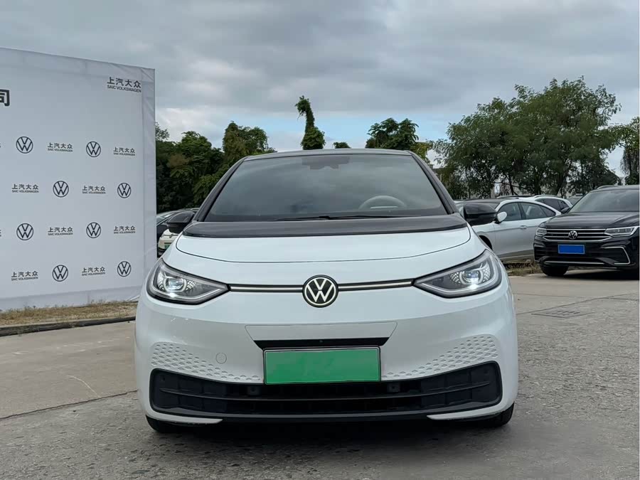 Volkswagen ID.3 2024 car image #3