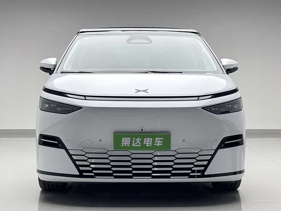 Xpeng X9 2025 صورة سيارة #3