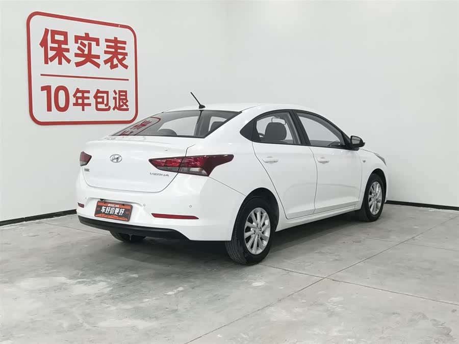 Hyundai Verna 2017 car image #3