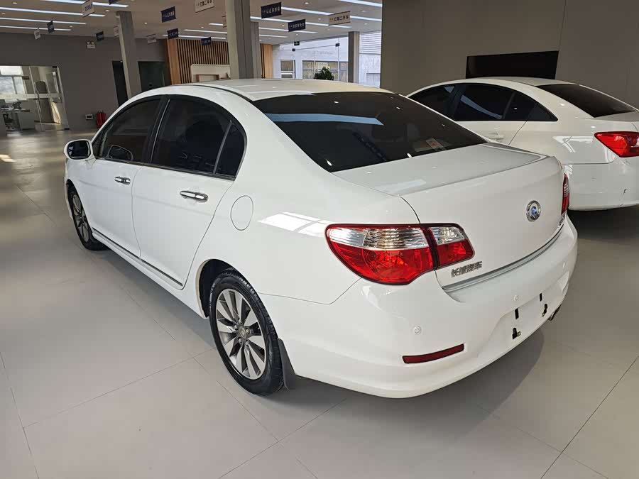 Great Wall C50 2013 imagen de coche #3