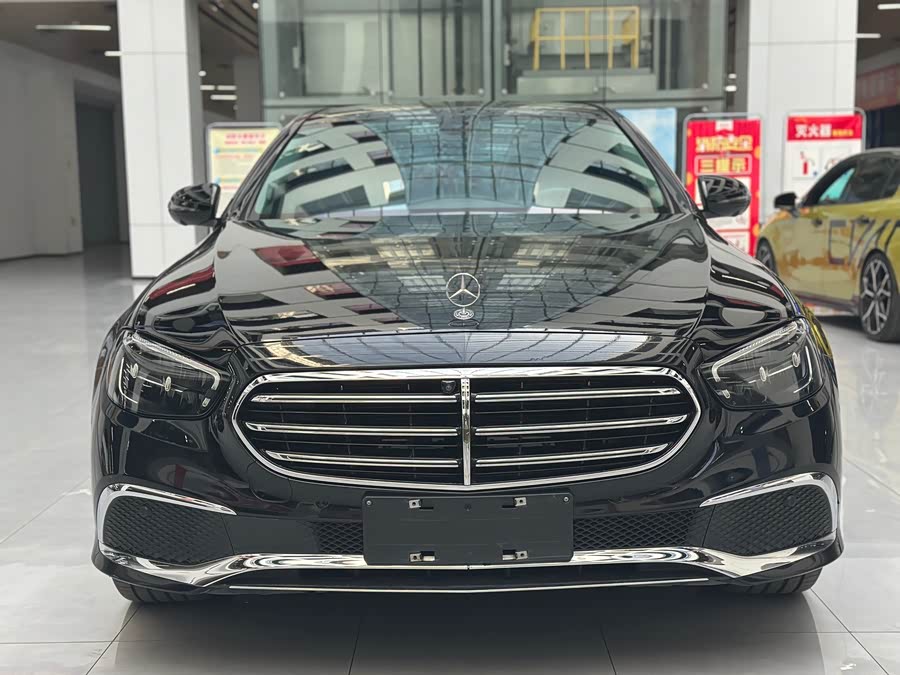 Mercedes-Benz E Class 2023 car image #3