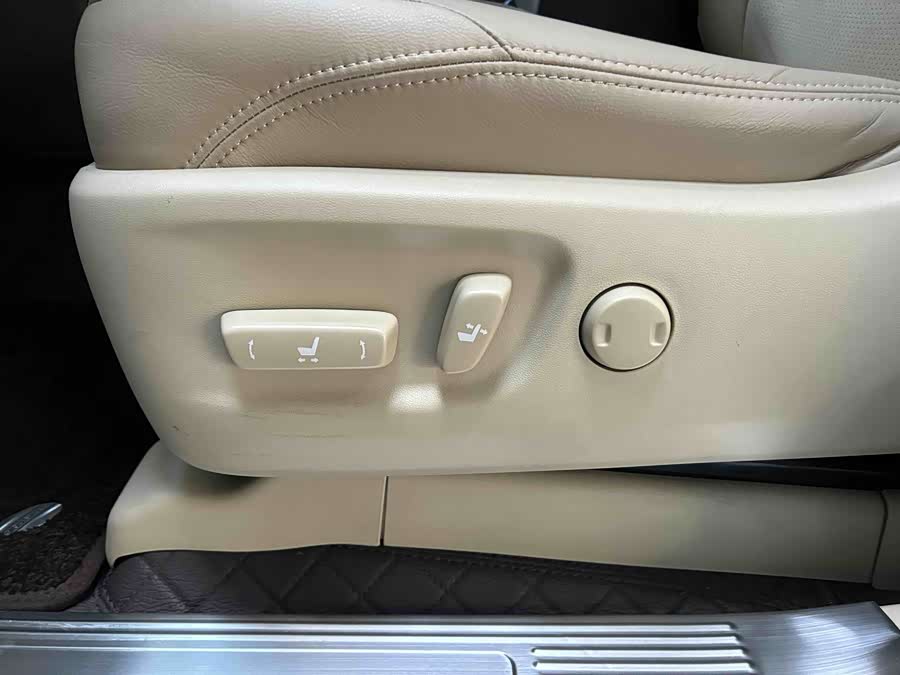 Toyota Prado (Imported) 2014 car image #3