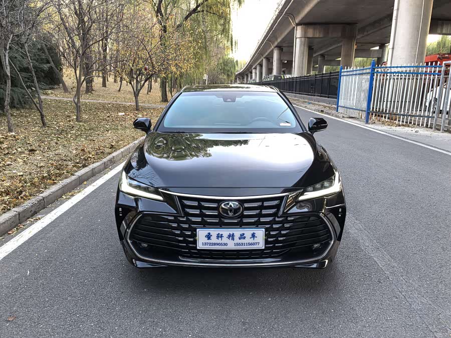 Toyota Avalon 2022 car image #3