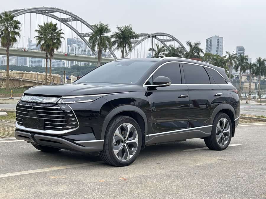 BYD Frigate 07 2023 #3 BYD Frigate 07 2023 car image #3