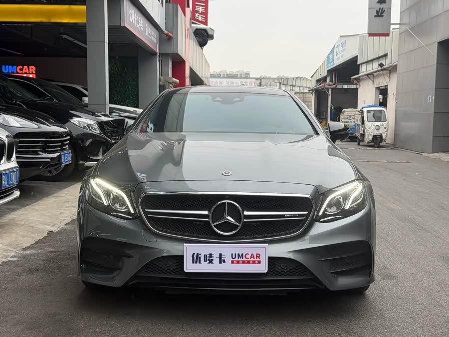 Mercedes-Benz E AMG 2021 صورة سيارة #3