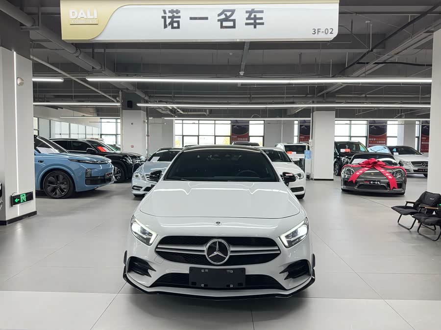 Mercedes-Benz 2021 car image #3