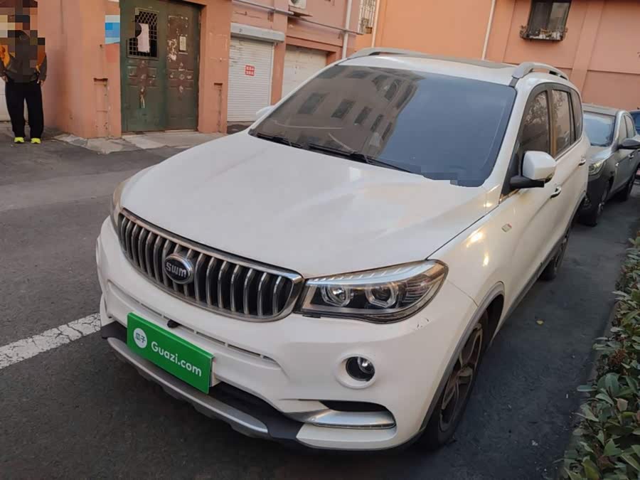 SWM X7 2018 #3 SWM X7 2018 car image #3