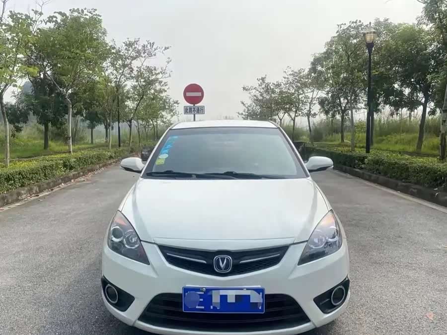 Changan Alsvin 2012 car image #3