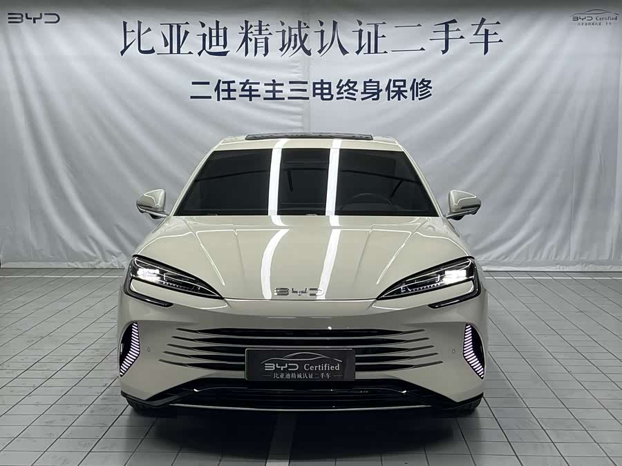 BYD Seal 07 DM-i 2025 car image #3