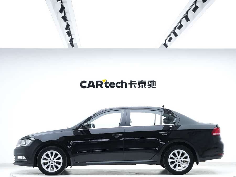 Volkswagen Lavida 2017 car image #3
