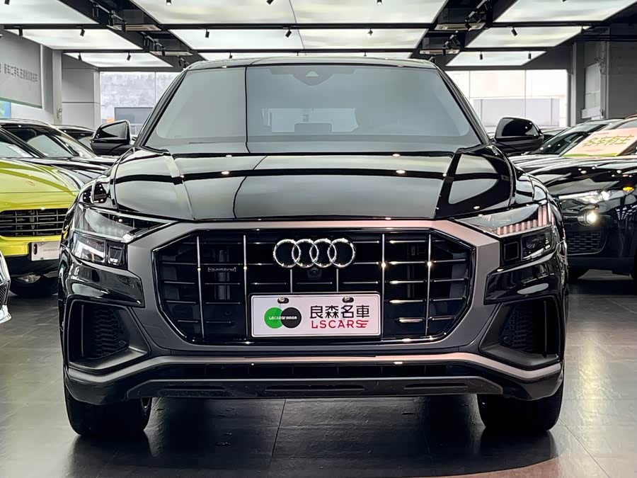 Audi Q8 2022 car image #3