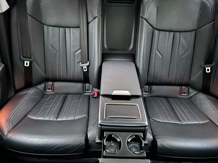 Audi A6L 2023 car image #3