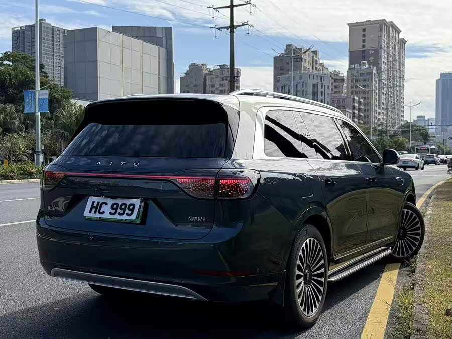 2024 car image #3