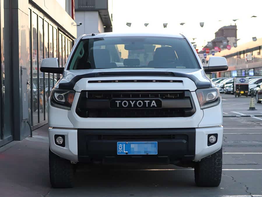 Toyota Tundra 2016 immagine di auto #3