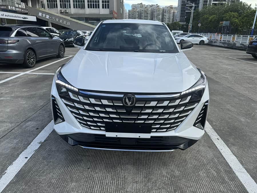 Changan UNI-Z 2025 #3 Changan UNI-Z 2025 car image #3