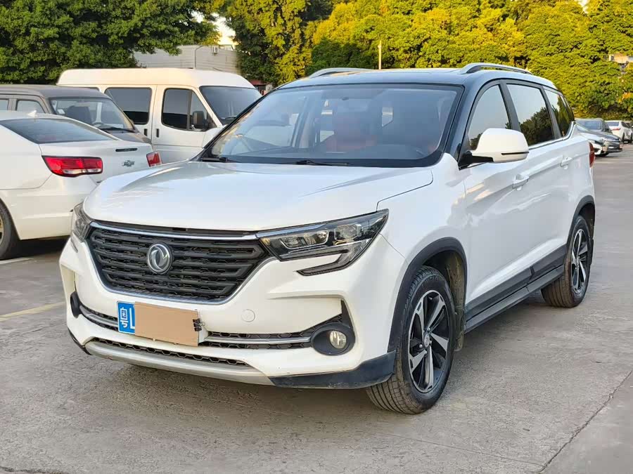 Forthing T5 2019 imagem de carro #3