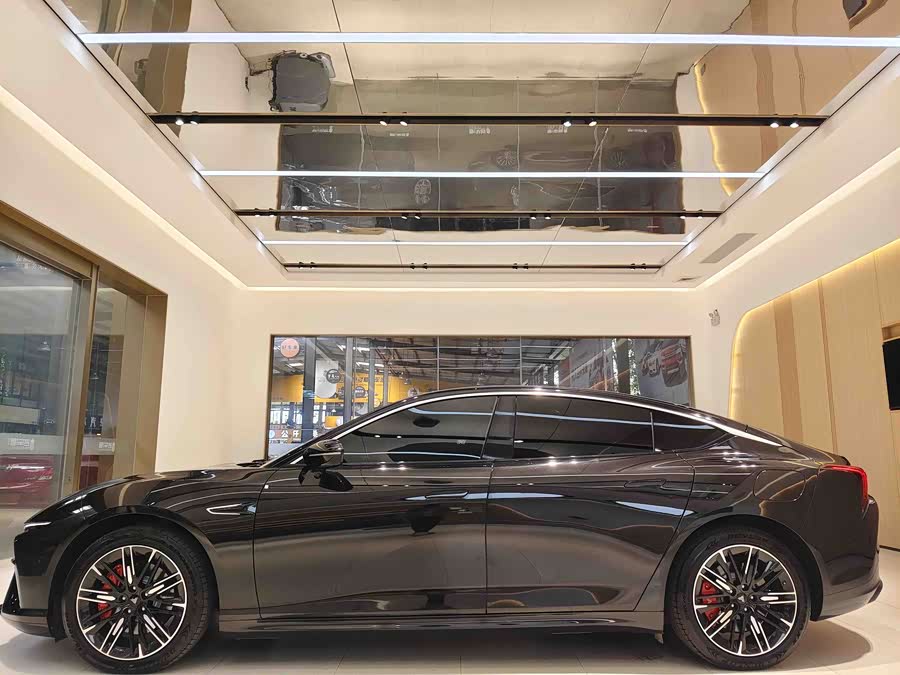 哪吒汽车 哪吒S 2023 汽车图片 #3