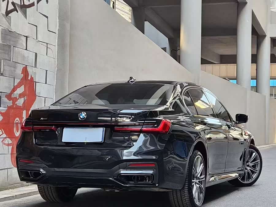 BMW 7 Series 2019 #3 BMW 7 Series 2019 car image #3
