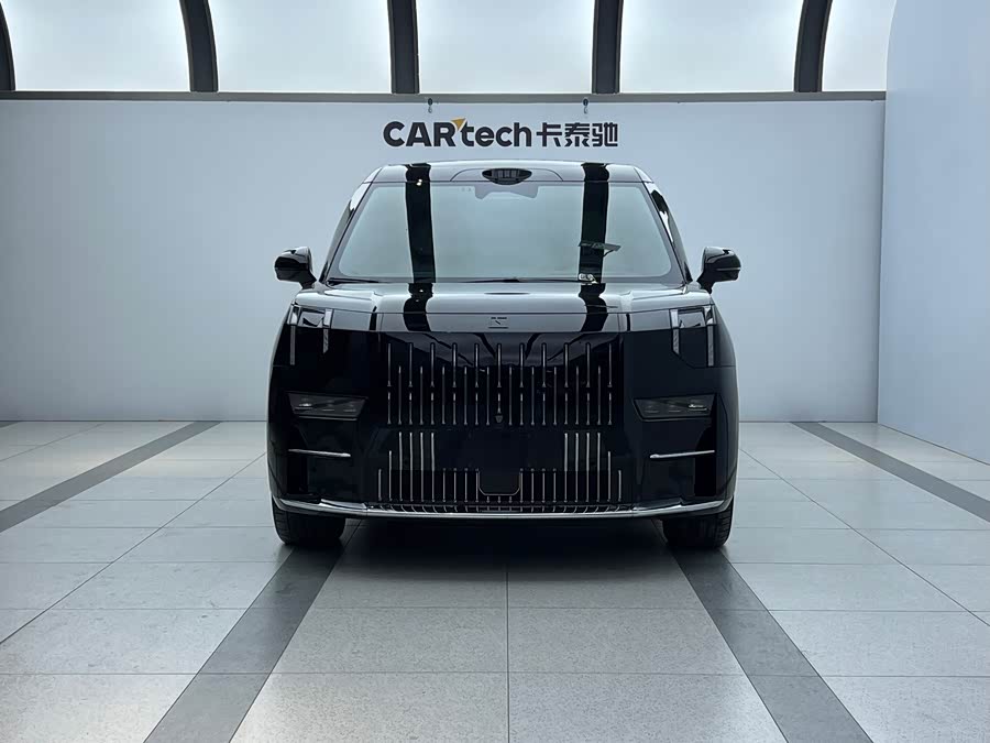 Zeekr 009 2024 imagen de coche #3