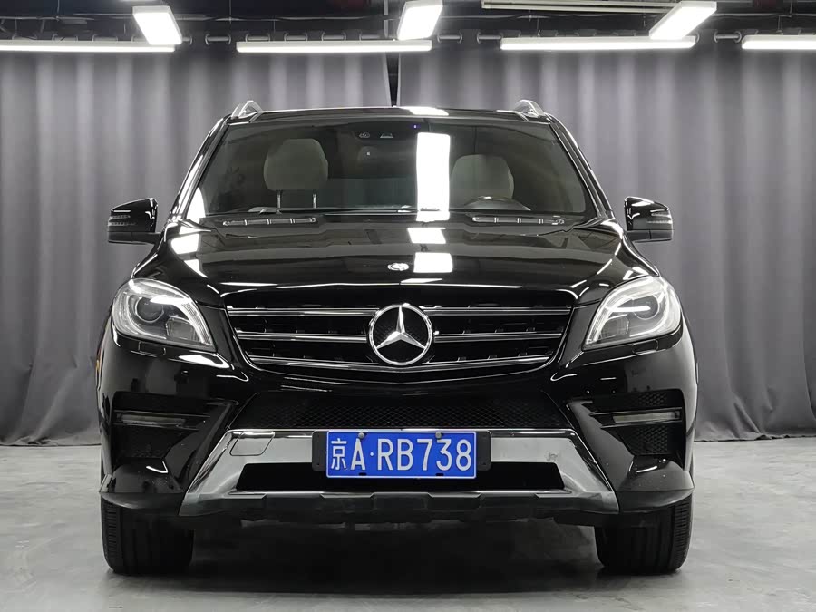 Mercedes-Benz M Class 2012 car image #3