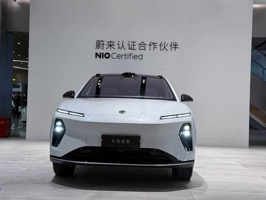 NIO ET9 2025 car image #3