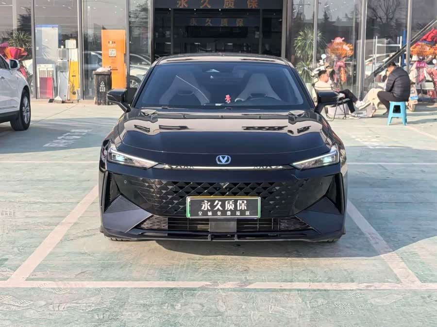 Changan UNI-V iDD 2024 car image #3