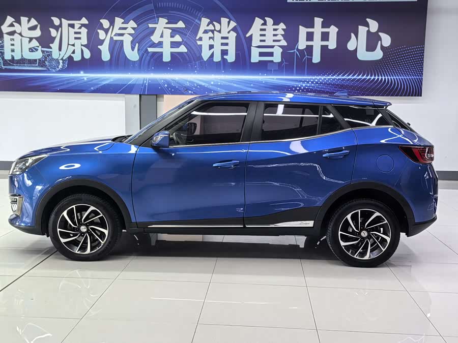 众泰 众泰T300 2017 汽车图片 #3