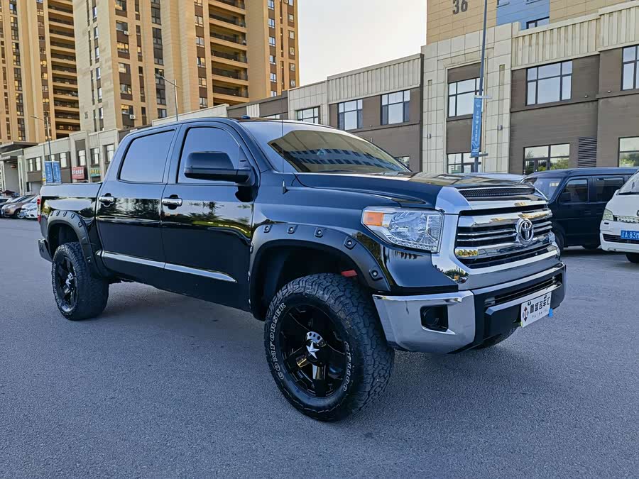 Toyota Tundra 2015 immagine di auto #3